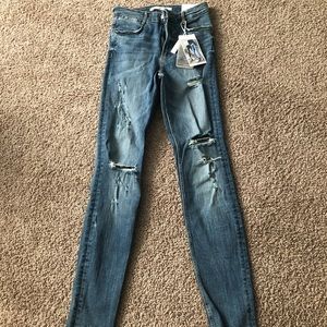 Zara Damaged skinny jeans